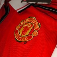 IMG_20260326_125510 Manchester United 1998 Beckham #7 - Jersey Fut Retro Manga Larga