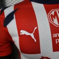 Jersey Chivas local 25-26 PUMA