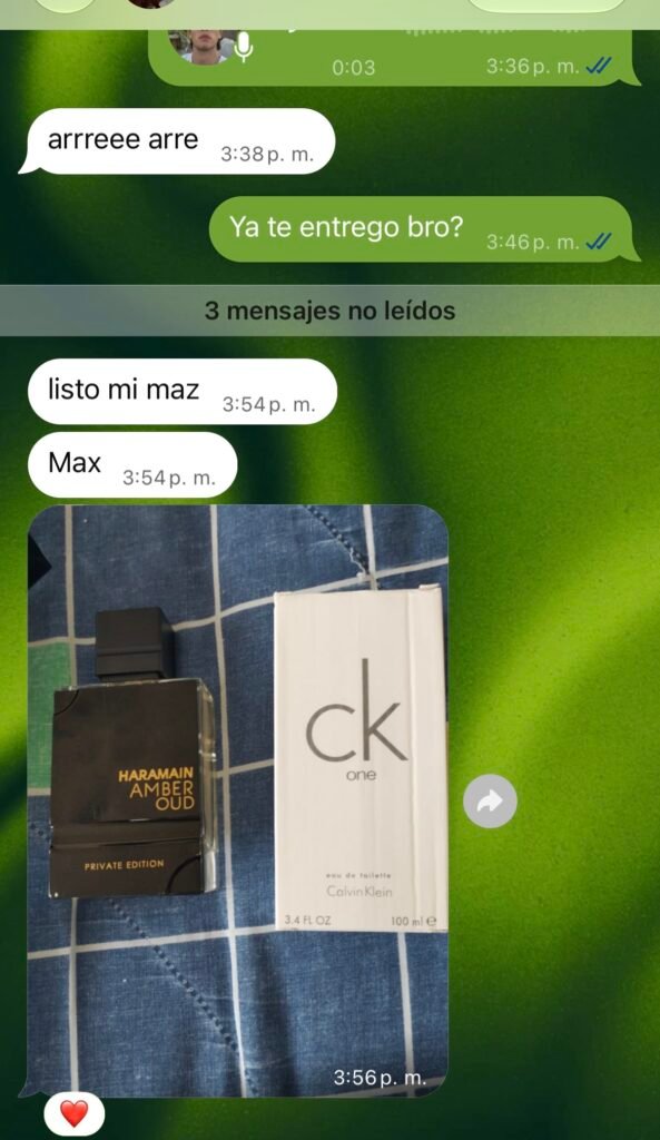 Captura de reseña recibida por Whatsapp